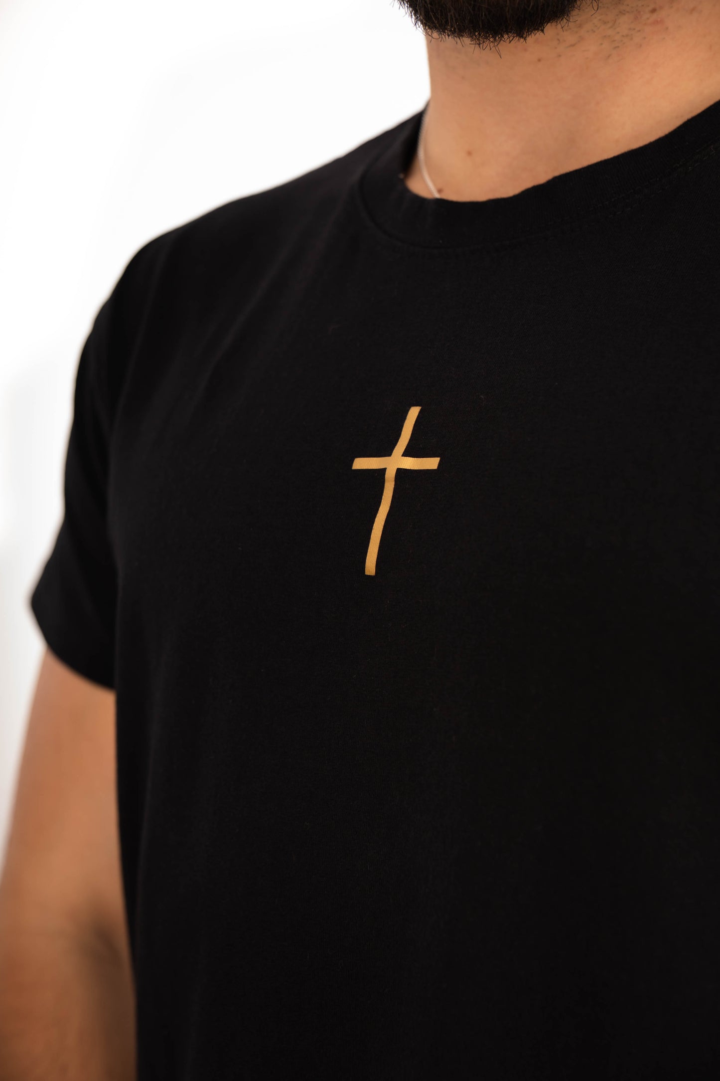 JEZUS JE KRALJ - Majica